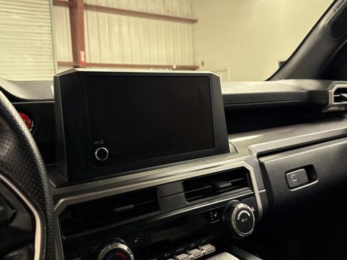 Used 2025 Toyota 4Runner TRD Off-Road image 12