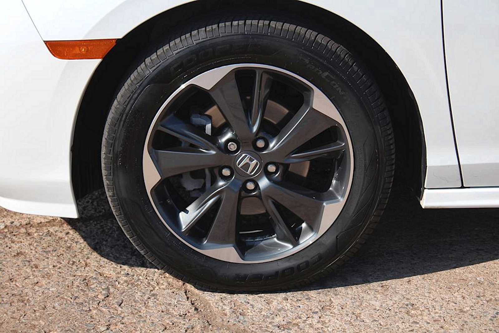Used 2022 Honda Odyssey Elite image 6