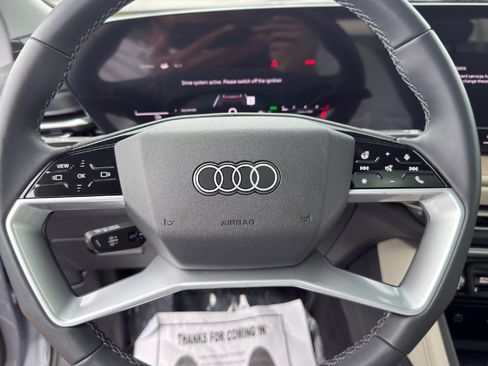 Used 2025 Audi Q5 Premium w/ Convenience Package AWD/4WD image 18
