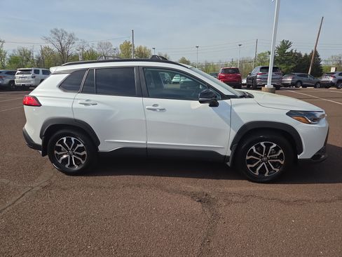 Used 2025 Toyota Corolla Cross AWD Hybrid w/ Moonroof Package image 2