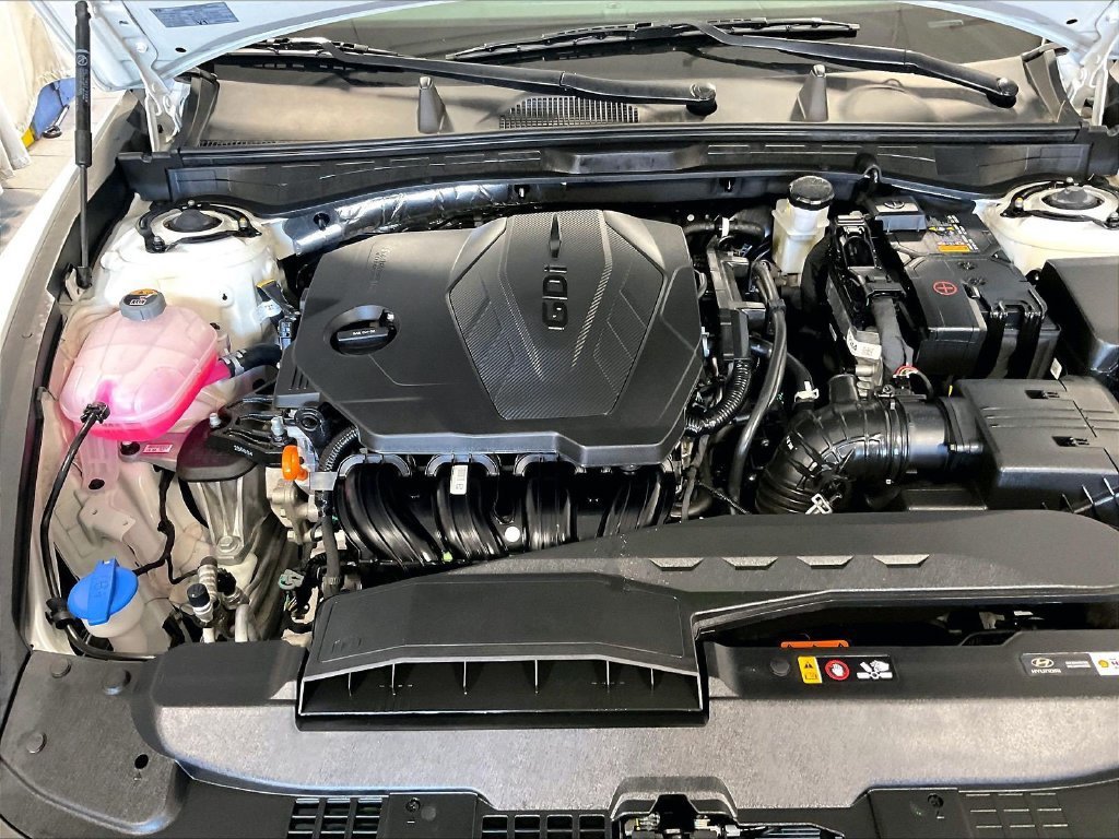 Used 2026 Hyundai Sonata SEL FWD image 29
