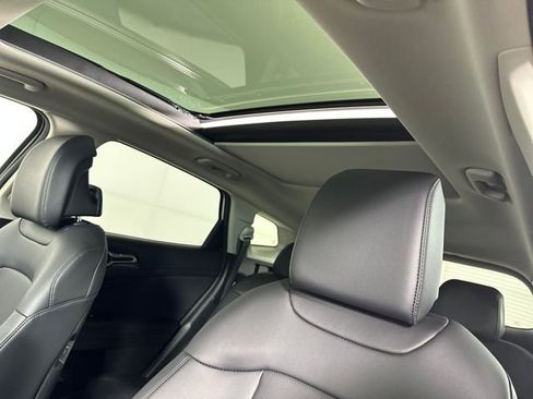 Used 2024 Kia Sportage EX w/ EX Premium Package image 12