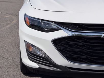 Used 2025 Chevrolet Malibu LT