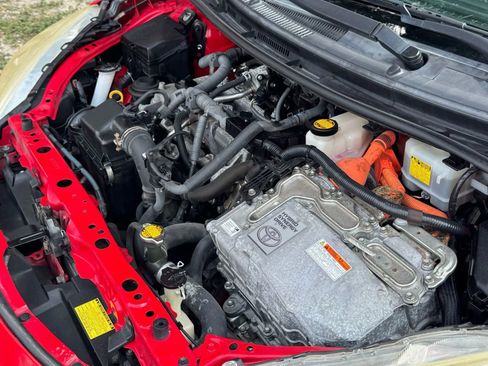 Used 2013 Toyota Prius C Three FWD image 13