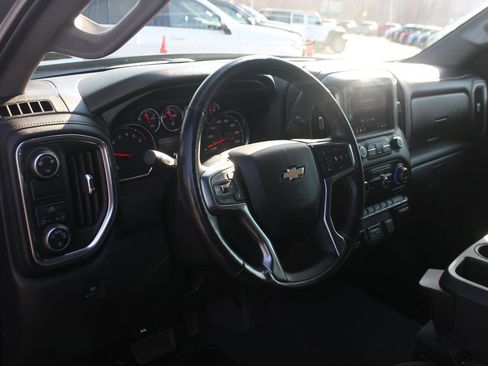 Used 2019 Chevrolet Silverado 1500 LT w/ Texas Edition image 18