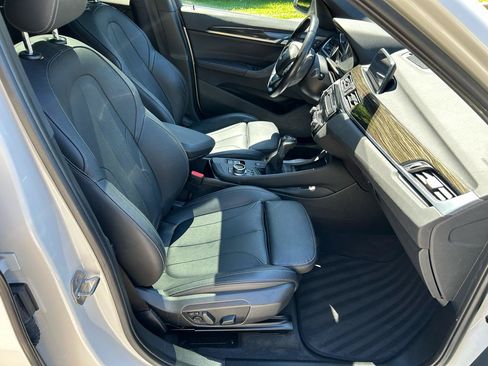 Used 2018 BMW X1 xDrive28i w/ Convenience Package AWD/4WD image 15