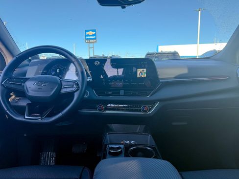 Certified 2025 Chevrolet Equinox RS w/ Safety and Technology Package image 26