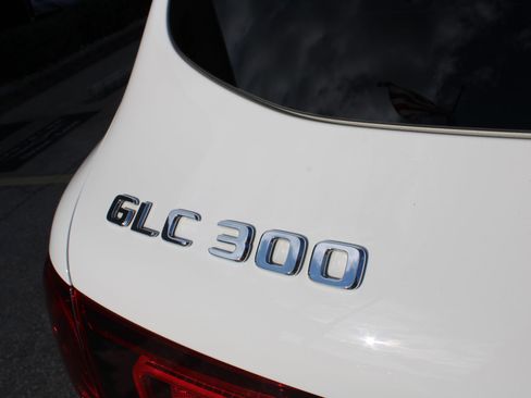 Used 2022 Mercedes-Benz GLC 300 image 15