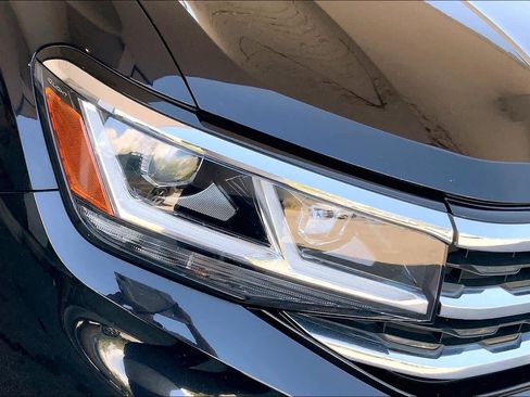 Used 2023 Volkswagen Atlas Cross Sport SE image 56