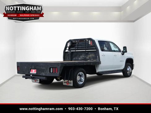 Used 2024 Chevrolet Silverado 3500 LT w/ Convenience Package AWD/4WD image 4