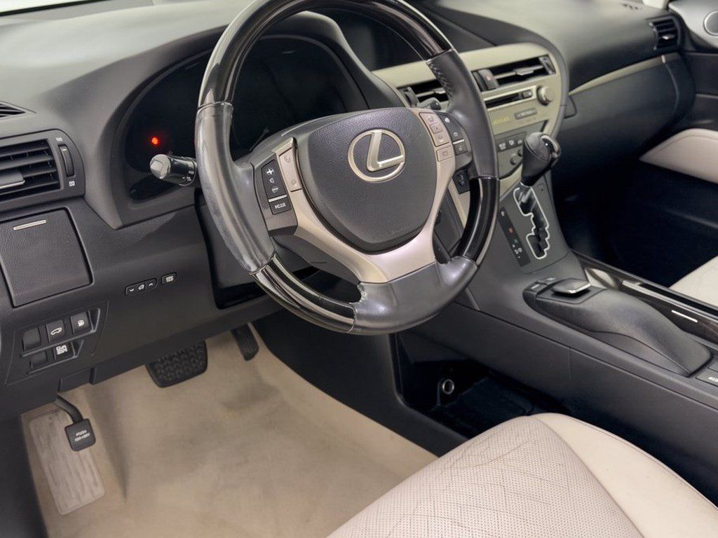 Used 2013 Lexus RX 350 FWD w/ Navigation Pkg image 4