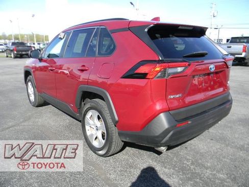 Used 2020 Toyota RAV4 LE w/ All Weather Liner Package AWD/4WD image 4