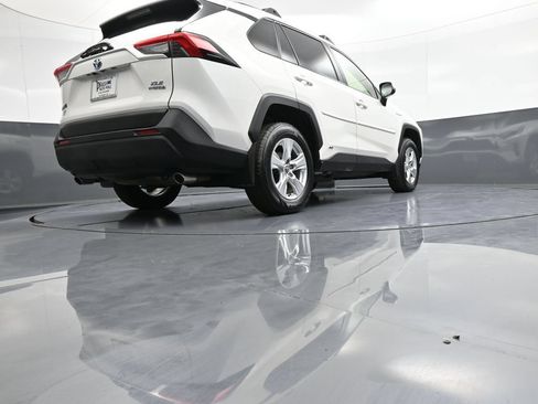 Used 2021 Toyota RAV4 XLE w/ Convenience Package AWD/4WD image 31