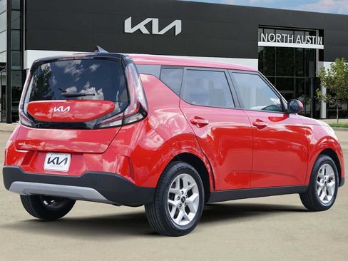 Certified 2024 Kia Soul LX w/ Option Group 015 FWD image 5