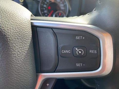Used 2024 RAM 2500 Big Horn AWD/4WD image 19
