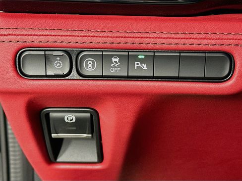 Used 2023 Acura MDX A-Spec image 10