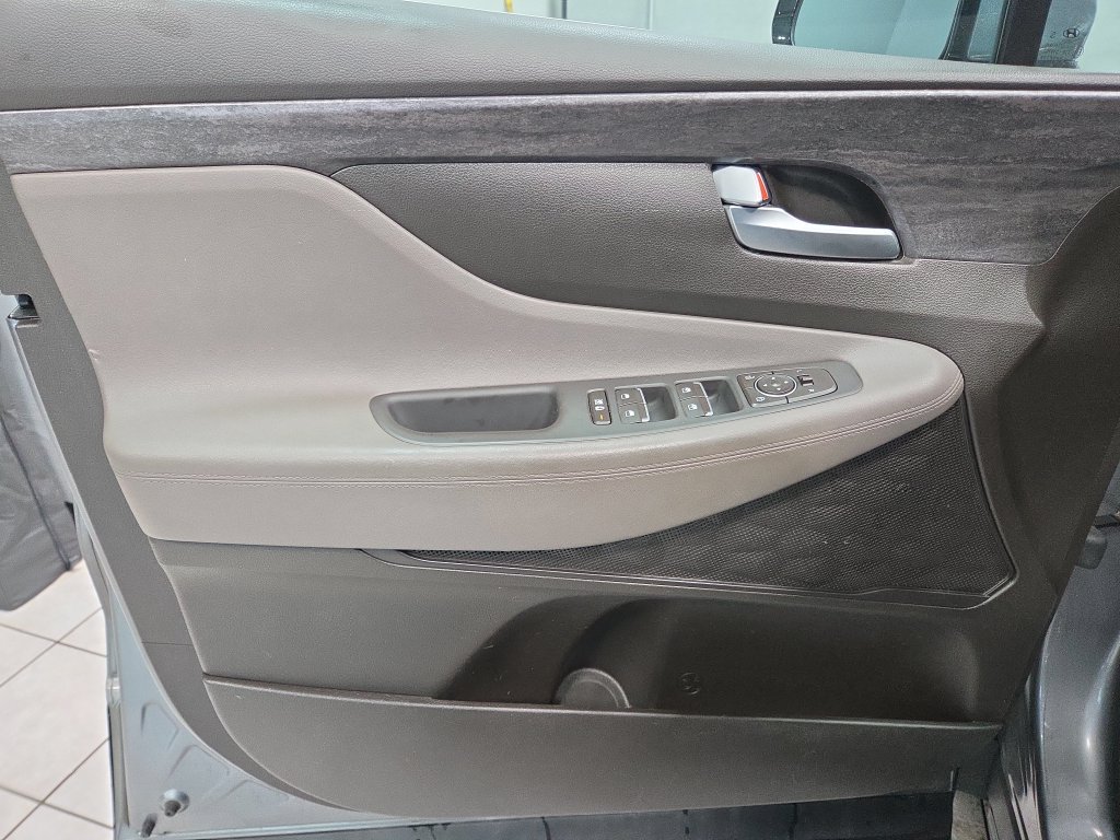 Used 2020 Hyundai Santa Fe SEL w/ Cargo Package FWD image 29
