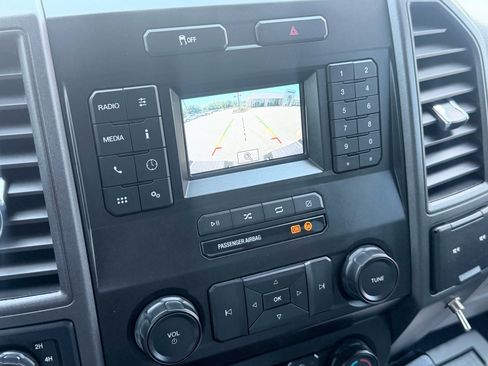 Used 2022 Ford F250 XL w/ Power Equipment Group AWD/4WD image 17
