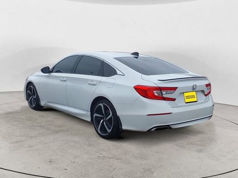 Used 2022 Honda Accord Sport image 3