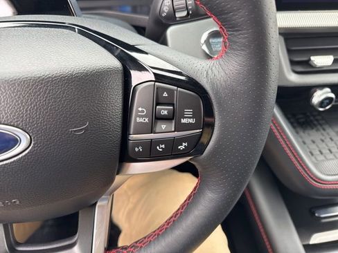 Used 2025 Ford Explorer ST-Line w/ Premium Package image 16