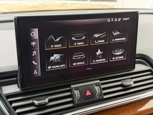 Used 2021 Audi Q5 2.0T Premium w/ Convenience Package image 23