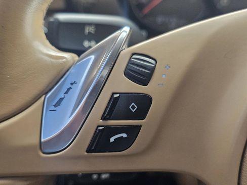 Used 2012 Porsche Panamera image 27