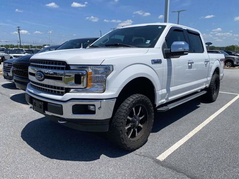 Used 2018 Ford F150 XLT w/ Equipment Group 302A Luxury AWD/4WD image 3