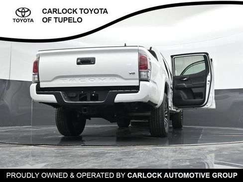 Used 2022 Toyota Tacoma TRD Sport AWD/4WD image 37