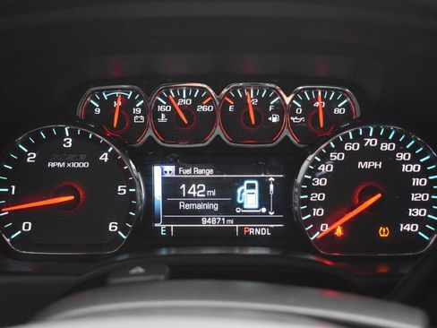 Used 2018 Chevrolet Silverado 1500 LT w/ All Star Edition image 10