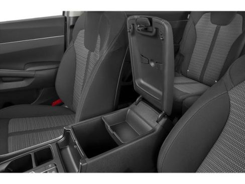 Used 2025 Kia Sorento LX FWD image 17