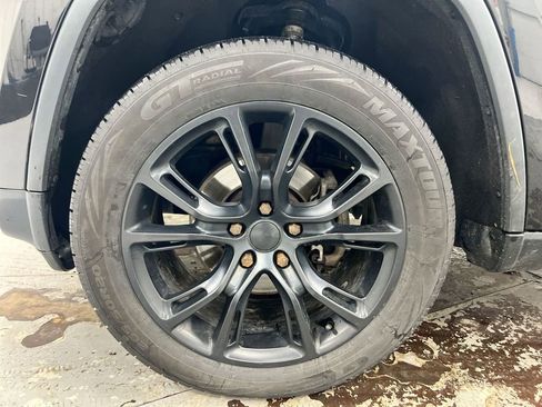 Used 2016 Jeep Grand Cherokee Laredo w/ Quick Order Package 23E image 26