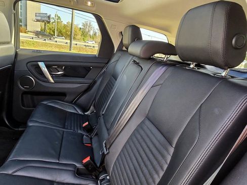 Used 2020 Land Rover Discovery Sport S image 30