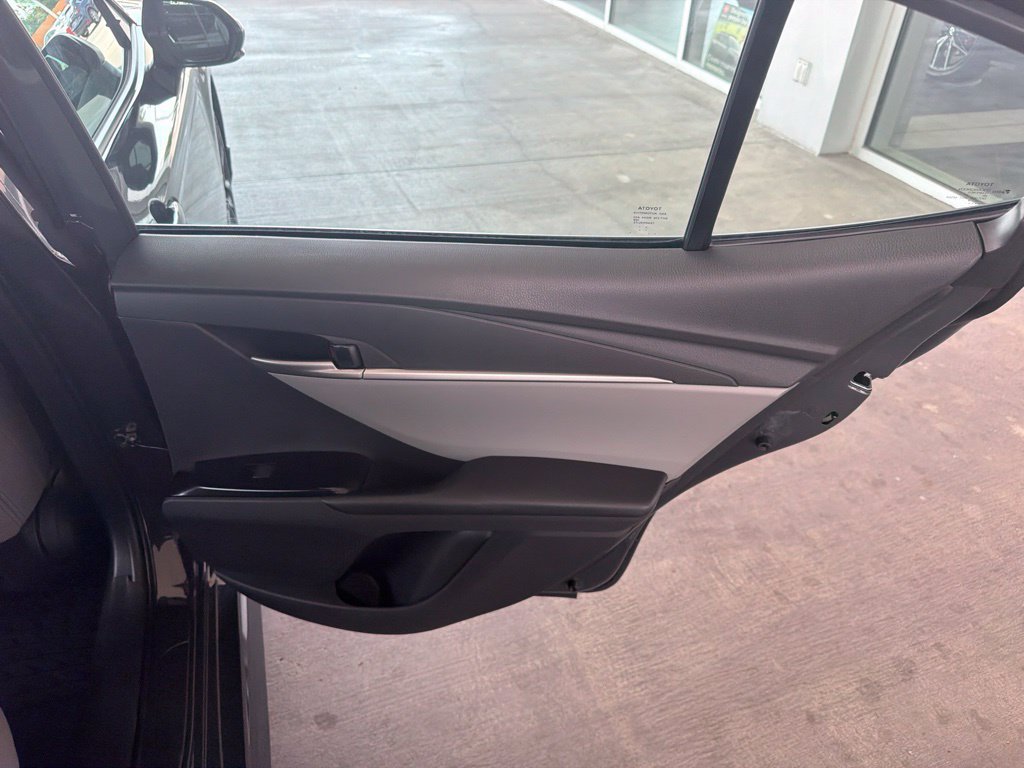 Used 2026 Toyota Camry SE FWD image 30