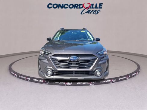 Used 2024 Subaru Outback Premium w/ Popular Package #1 AWD/4WD image 2