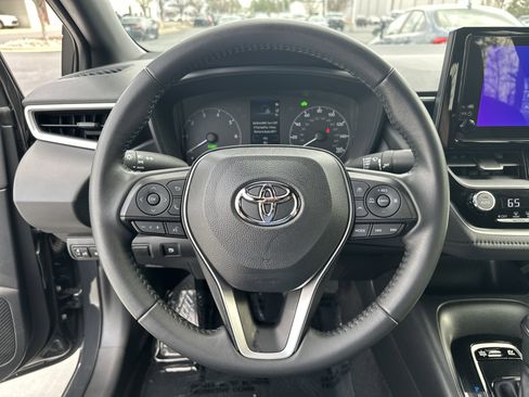 Certified 2024 Toyota Corolla SE image 18