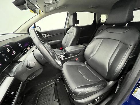 Used 2023 Kia Sportage EX FWD image 19