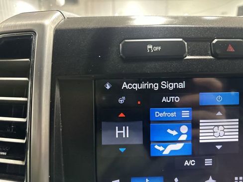 Used 2018 Ford F150 Platinum image 31