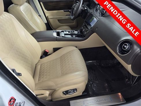Used 2017 Jaguar XJ L Portfolio image 30