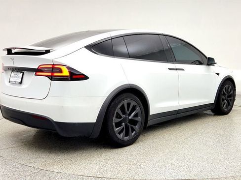 Used 2022 Tesla Model X AWD w/ Falcon Wing Doors & Pan image 5
