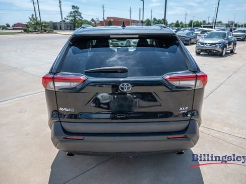 Used 2023 Toyota RAV4 XLE w/ XLE Grade Weather Package AWD/4WD image 4