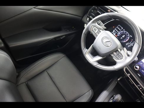 Used 2024 Lexus RX 350 Premium w/ Accessory Package (K3) AWD/4WD image 18