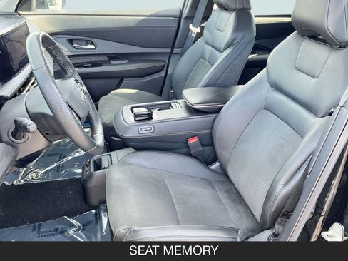 Used 2024 Nissan Ariya Engage image 14