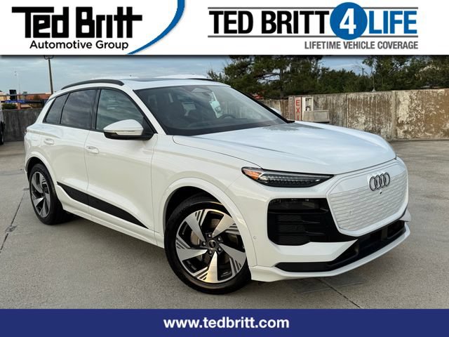Used 2025 Audi Q6 e-tron Prestige AWD/4WD image 1