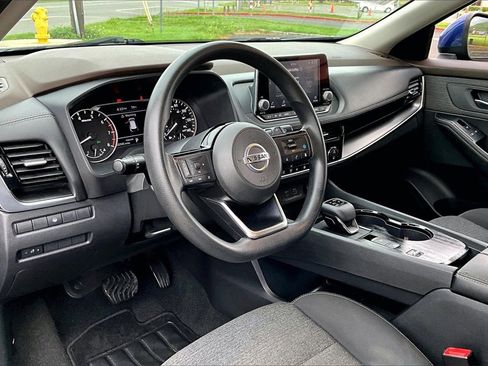 Used 2021 Nissan Rogue SV image 13