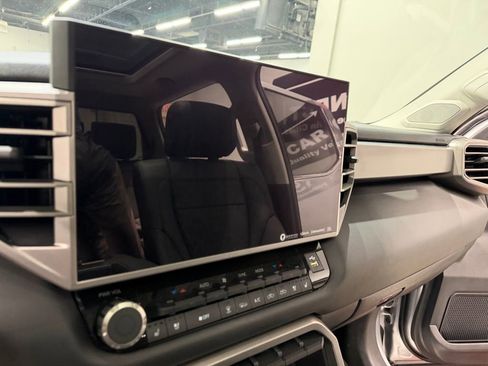 Used 2024 Toyota Tundra Limited image 40