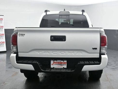 Used 2023 Toyota Tacoma TRD Sport image 8