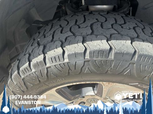Used 2019 RAM 1500 Laramie AWD/4WD image 34