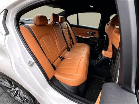 Used 2020 BMW 330i xDrive Sedan w/ Convenience Package image 28