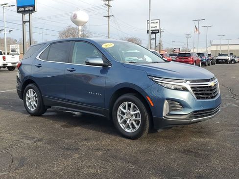 Used 2024 Chevrolet Equinox LT AWD/4WD image 2