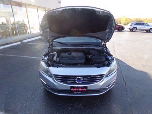 Used 2016 Volvo S60 T5 Premier image 31